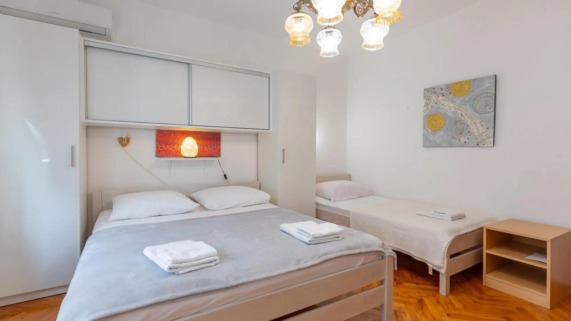 Apartment Tinka, Zimmer No 3 Starigrad Paklenica